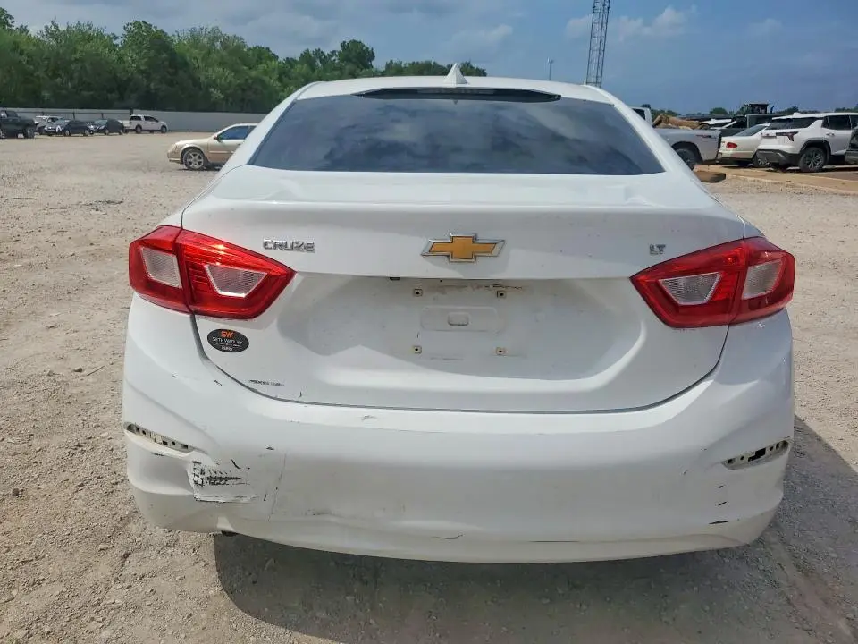 2016 CHEVROLET CRUZE LT  