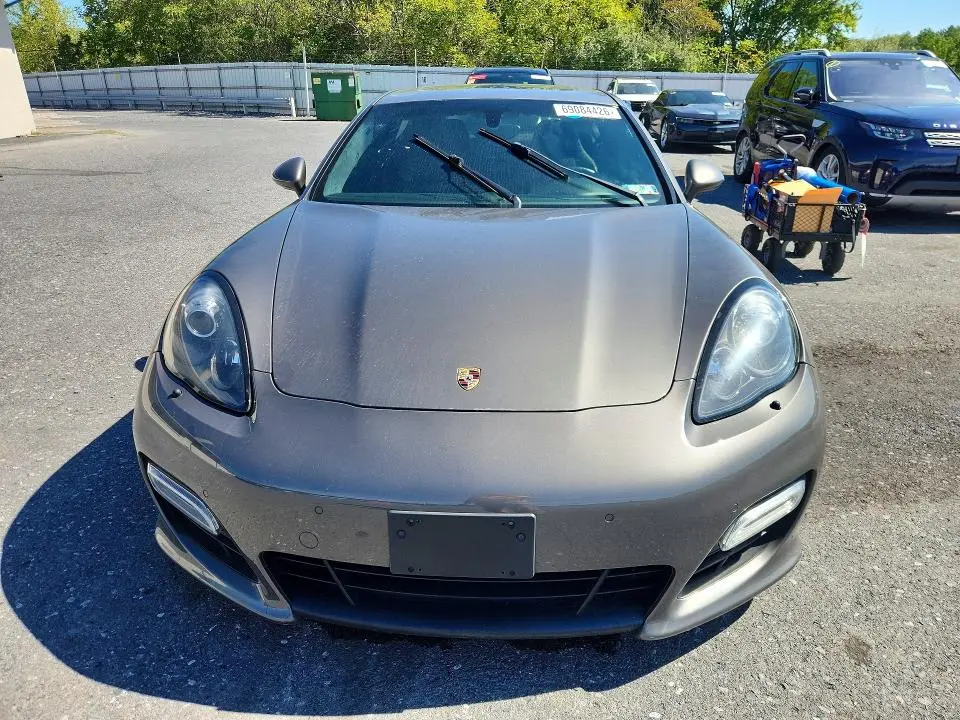2013 PORSCHE PANAMERA GTS  