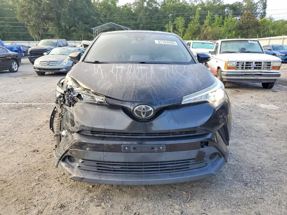 2019 TOYOTA C-HR LE  