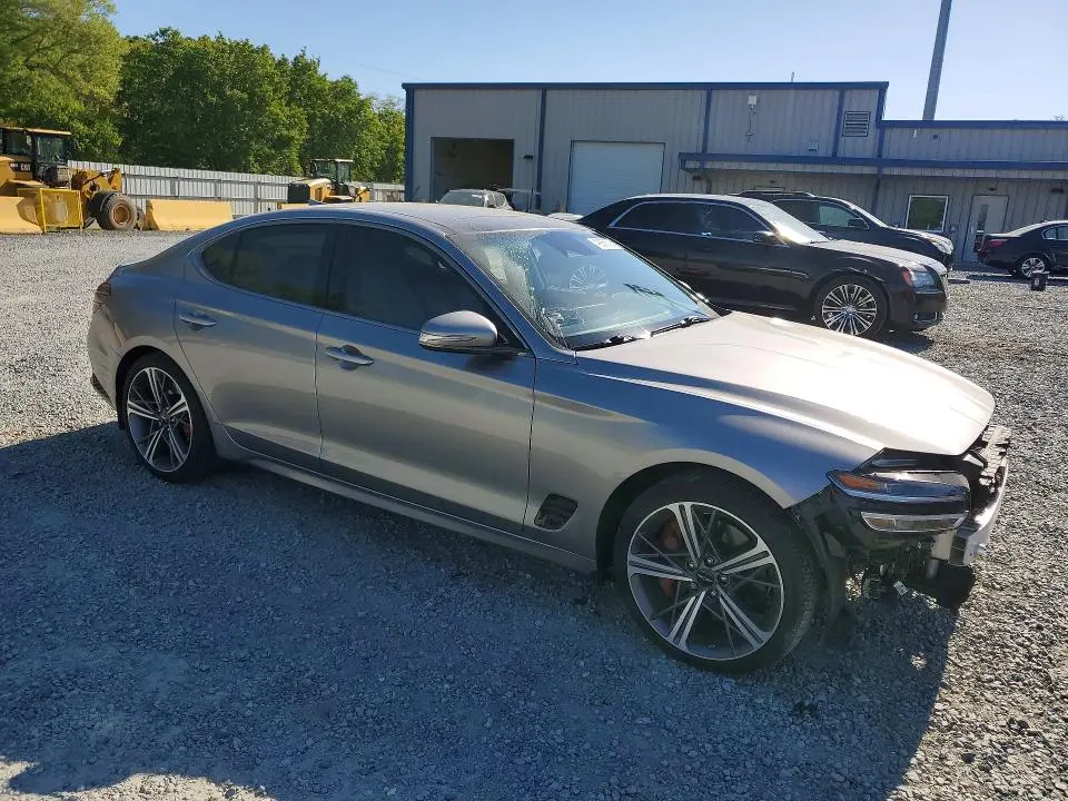 2025 GENESIS G70 2.5T SPORT PRESTIGE  