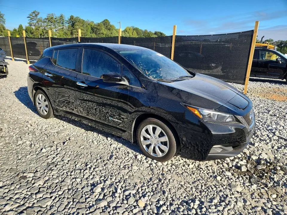 2018 NISSAN LEAF S  