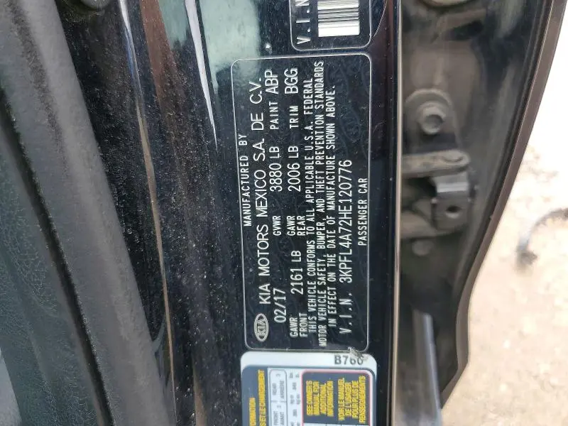 2017 KIA FORTE LX  