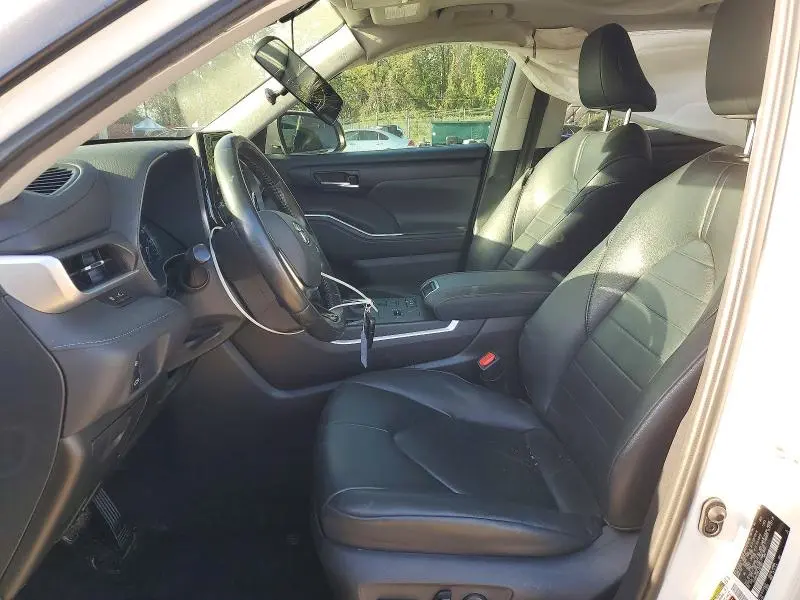 2020 TOYOTA HIGHLANDER HYBRID XLE  