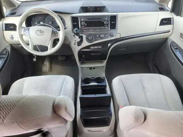 2011 TOYOTA SIENNA LE  