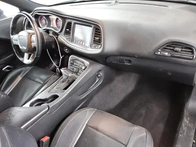 2016 DODGE CHALLENGER SXT  