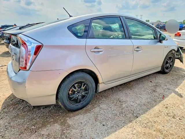 2013 TOYOTA PRIUS TWO  