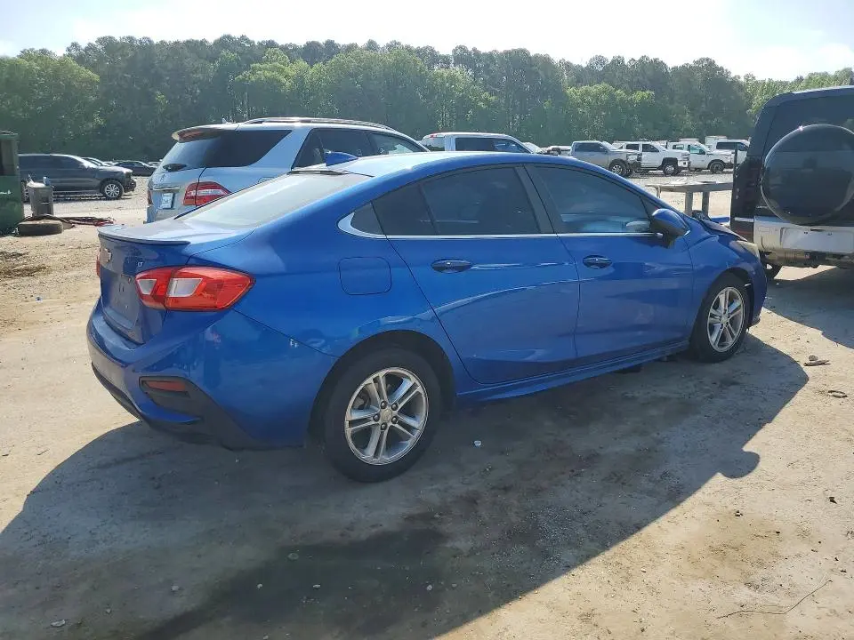 2017 CHEVROLET CRUZE LT  