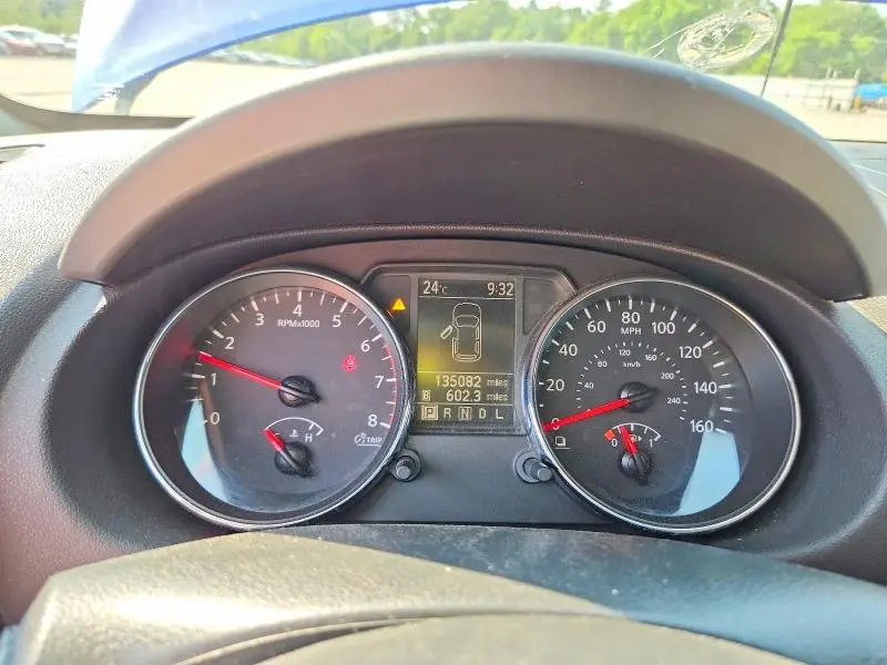 2013 NISSAN ROGUE S  