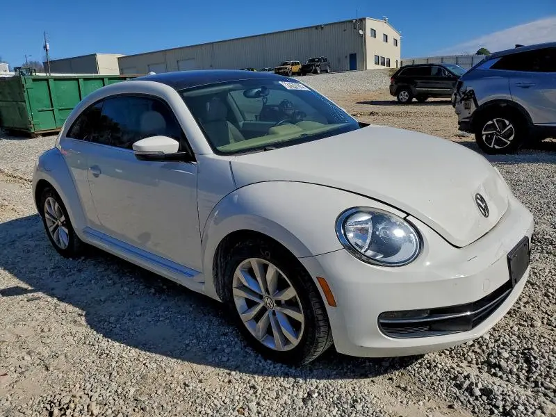 2013 VOLKSWAGEN BEETLE   