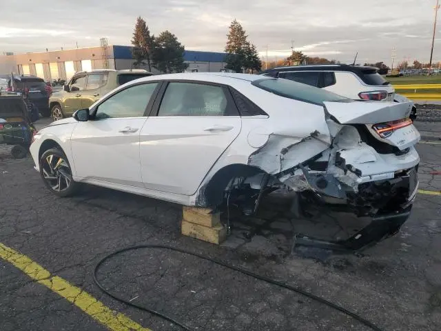 2024 HYUNDAI ELANTRA SEL  