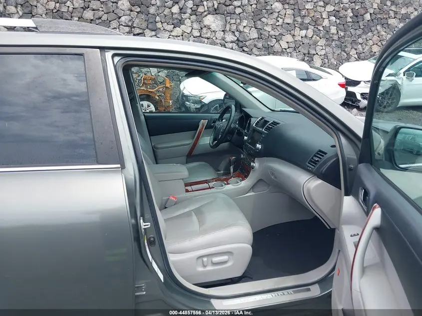 2012 TOYOTA HIGHLANDER LIMITED V6