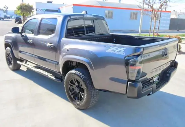 2021 TOYOTA TACOMA SR  