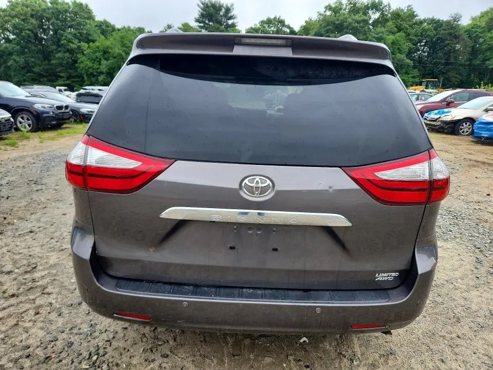 2017 TOYOTA SIENNA LIMITED 7-PASSENGER  