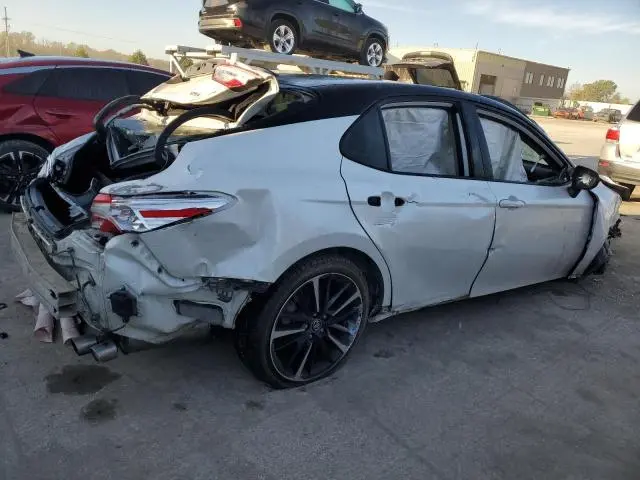 2020 TOYOTA CAMRY XSE  