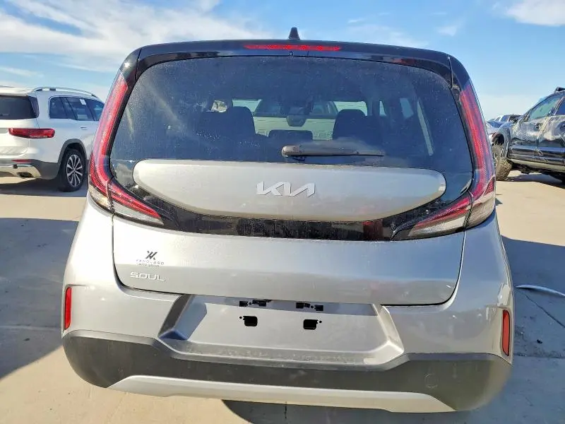 2025 KIA SOUL LX  