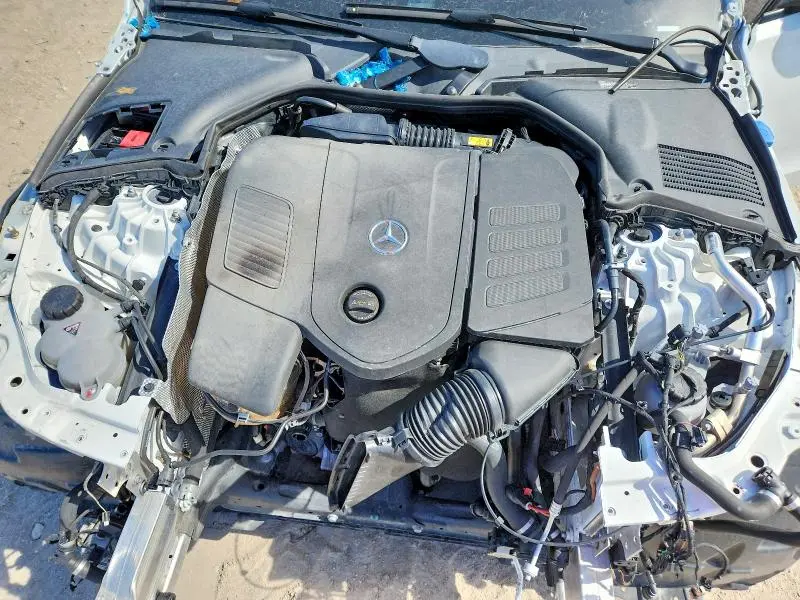 2024 MERCEDES-BENZ C 300  
