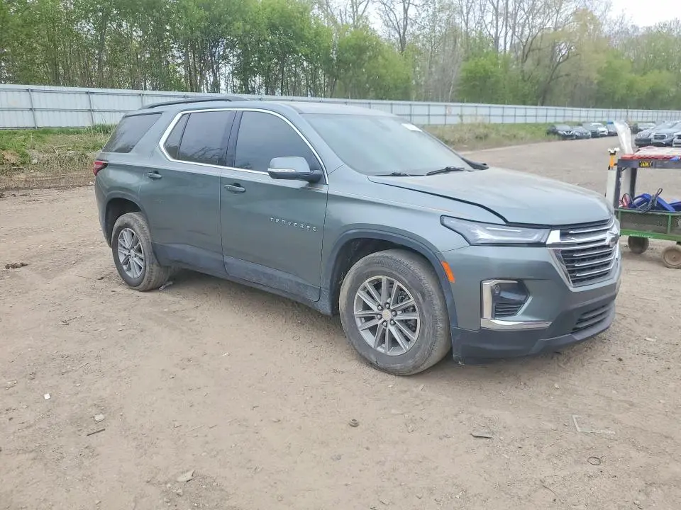 2023 CHEVROLET TRAVERSE LT  