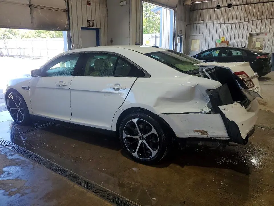2015 FORD TAURUS SEL  