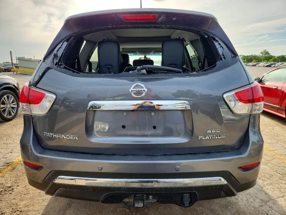 2016 NISSAN PATHFINDER PLATINUM  