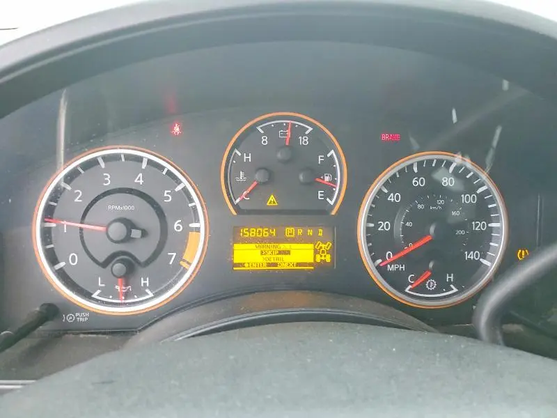 2010 NISSAN TITAN XE  
