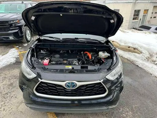2021 TOYOTA HIGHLANDER HYBRID XLE  