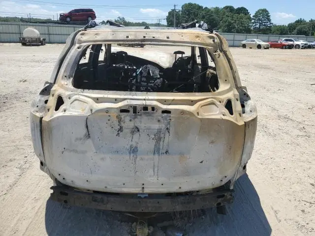 2018 TOYOTA RAV4 HV LE  