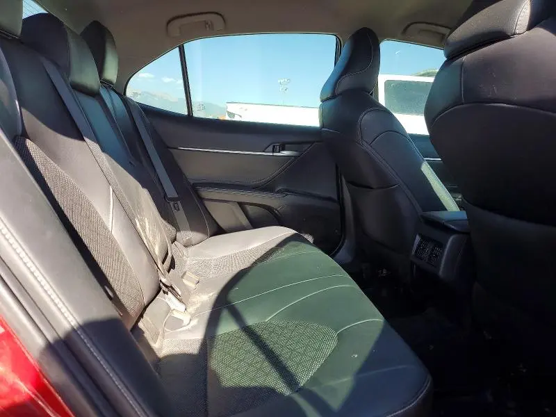 2018 TOYOTA CAMRY XSE  