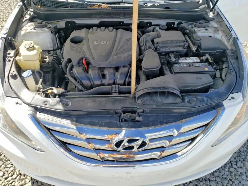 2013 HYUNDAI SONATA SE  