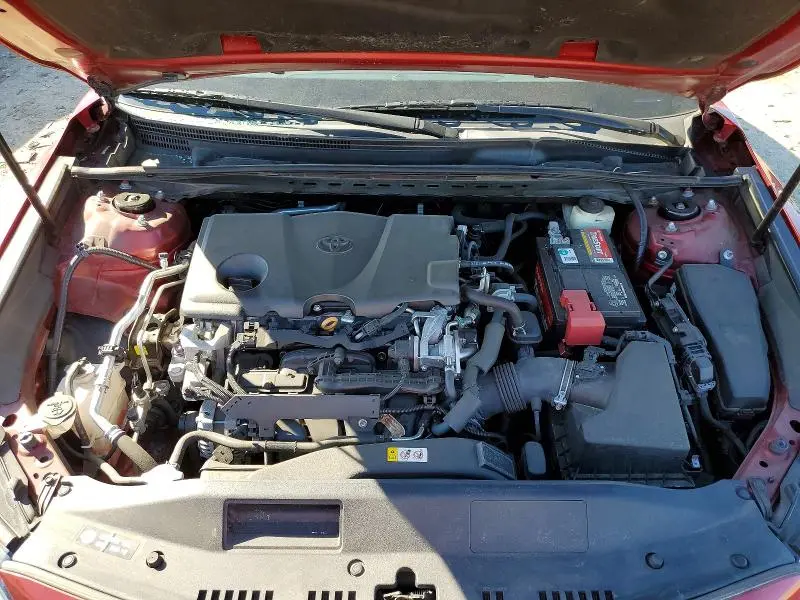 2018 TOYOTA CAMRY SE  