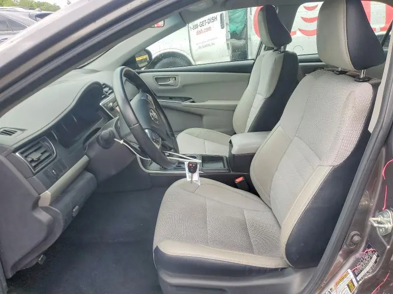 2016 TOYOTA CAMRY SE  