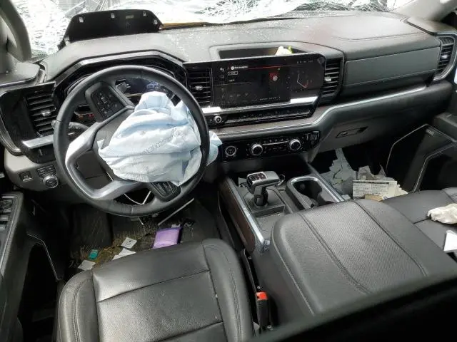 2023 GMC SIERRA K1500 SLT  