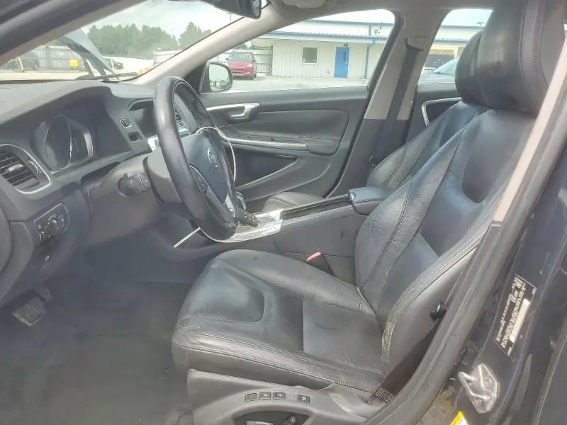 2014 VOLVO S60 T5  