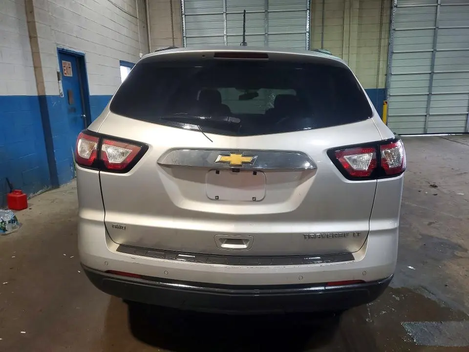 2014 CHEVROLET TRAVERSE LT  