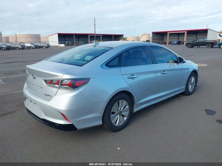 2018 HYUNDAI SONATA HYBRID SE