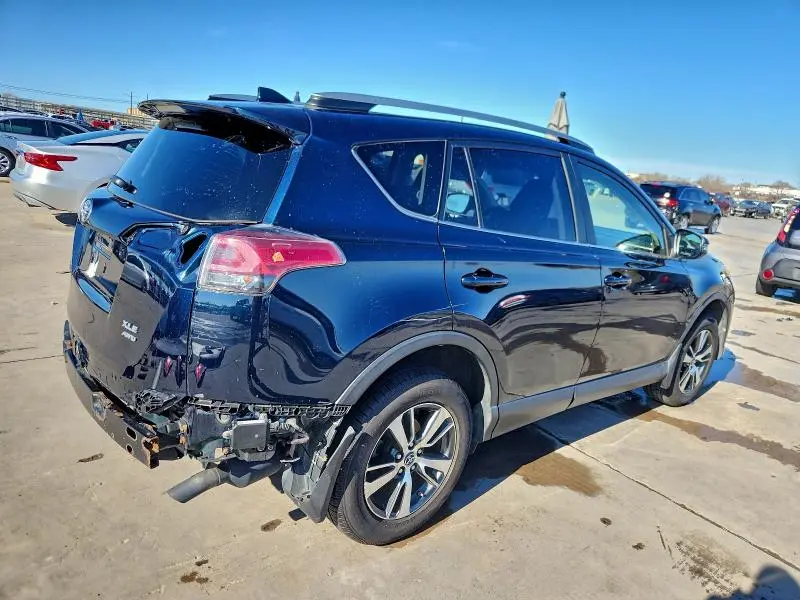 2017 TOYOTA RAV4 XLE  