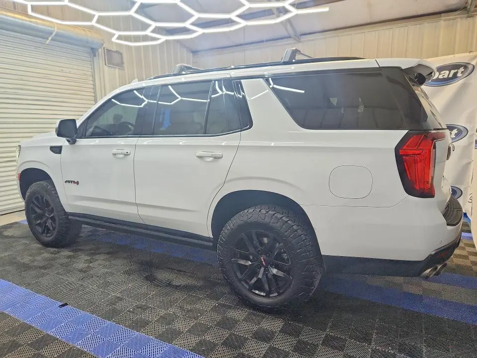 2023 GMC YUKON AT4  