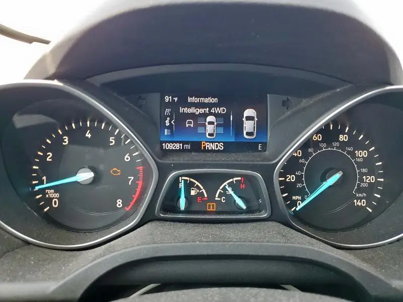2017 FORD ESCAPE SE  
