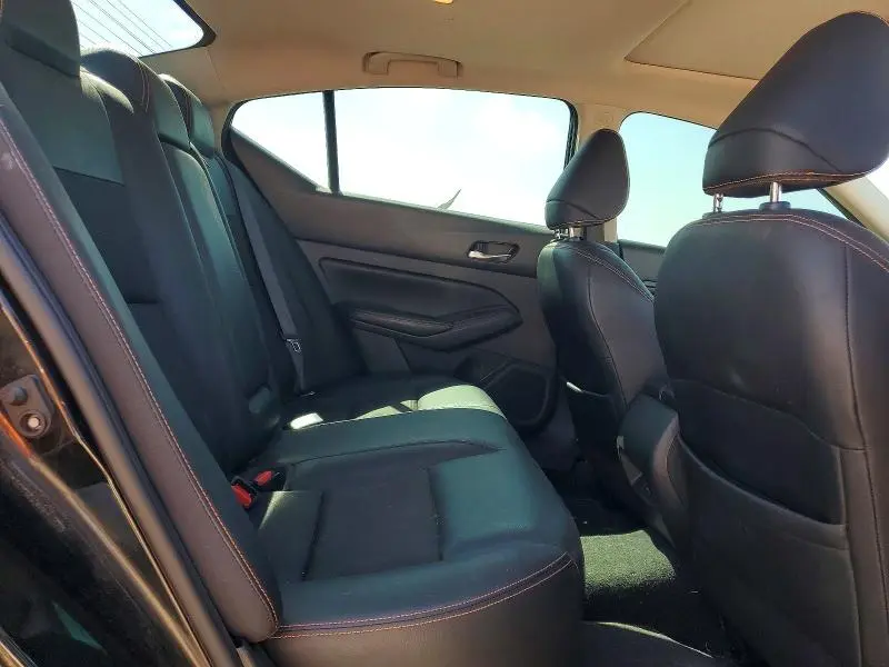 2019 NISSAN ALTIMA SR  