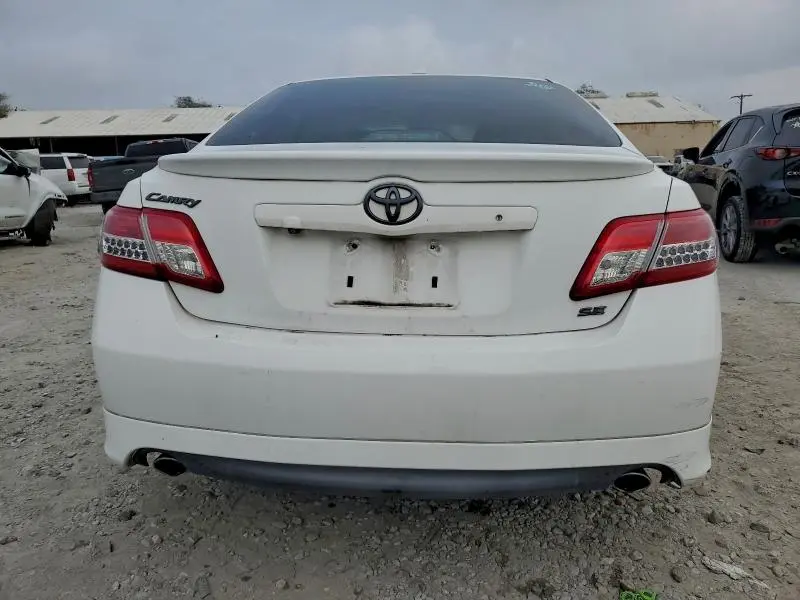 2011 TOYOTA CAMRY BASE  