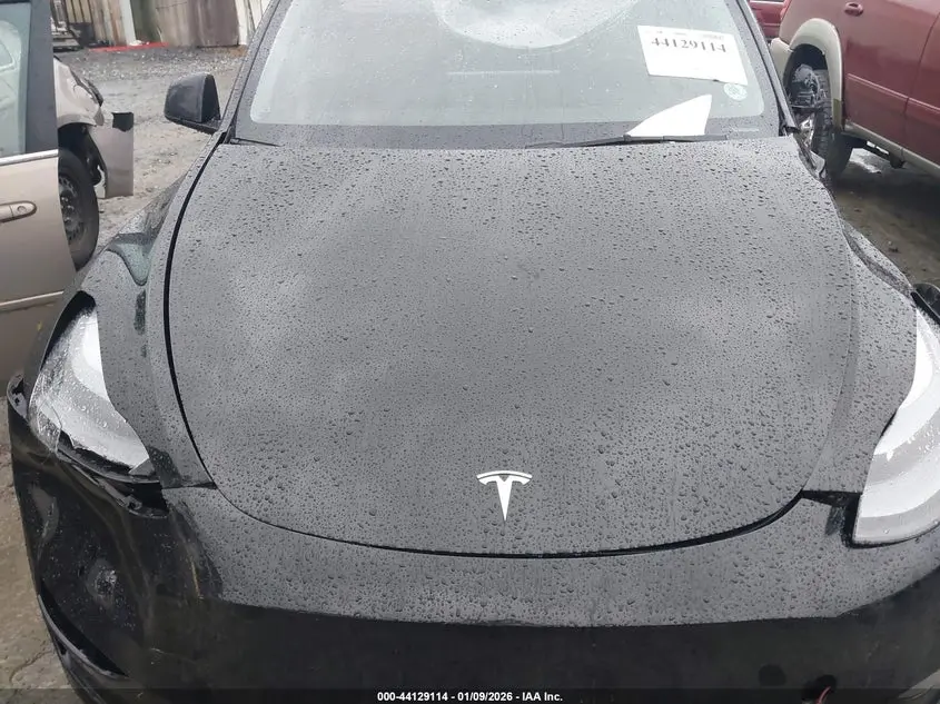 2022 TESLA MODEL Y LONG RANGE DUAL MOTOR ALL-WHEEL DRIVE