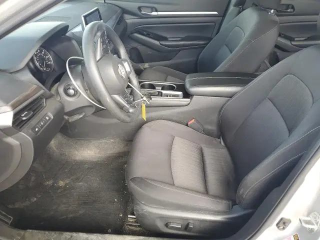 2023 NISSAN ALTIMA SV  