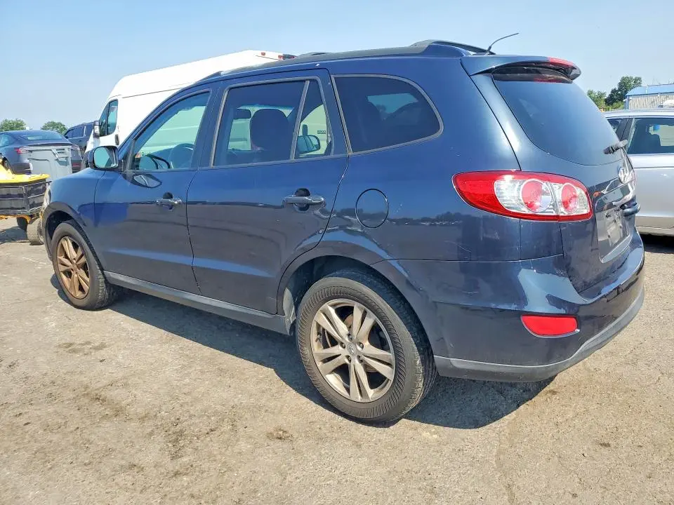 2011 HYUNDAI SANTA FE SE  