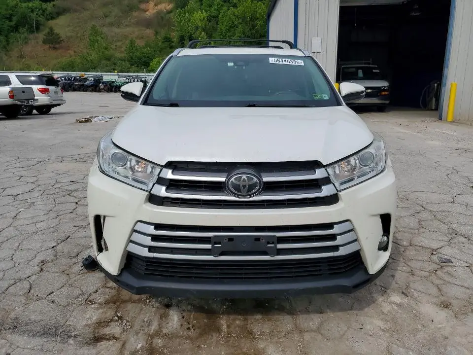 2017 TOYOTA HIGHLANDER XLE  