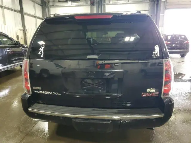 2010 GMC YUKON XL DENALI  