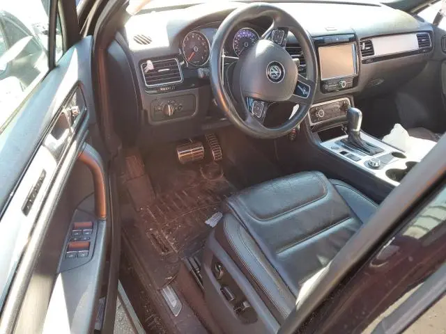 2014 VOLKSWAGEN TOUAREG V6  