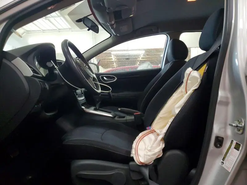 2016 NISSAN SENTRA SV  