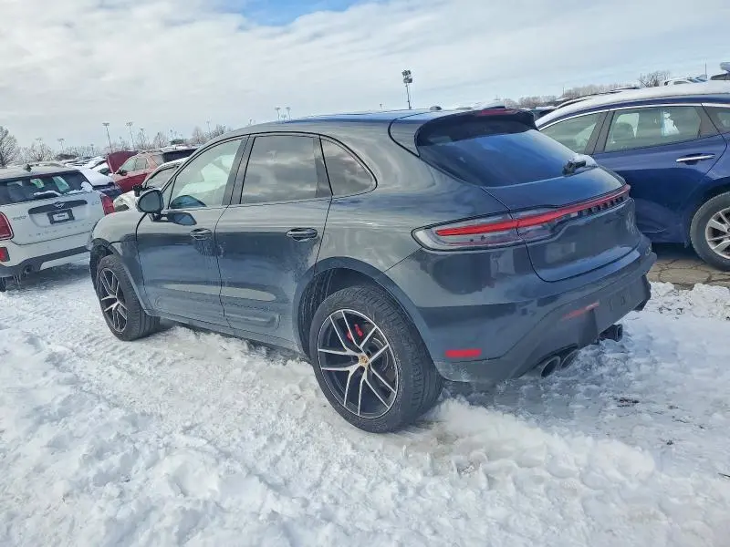 2024 PORSCHE MACAN S  