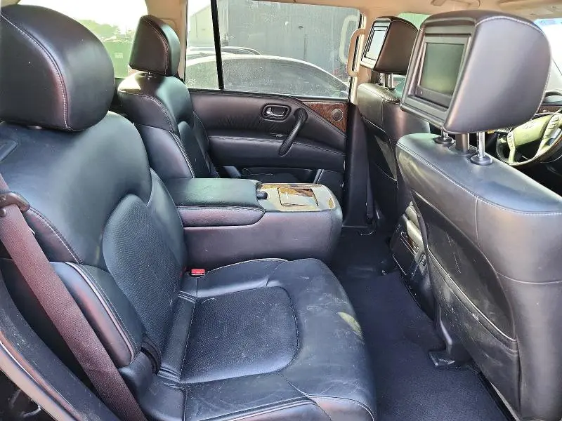 2015 INFINITI QX80 BASE  