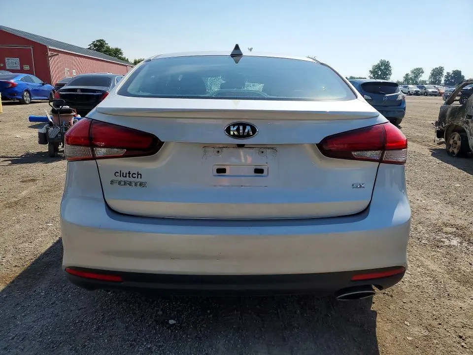 2017 KIA FORTE EX  