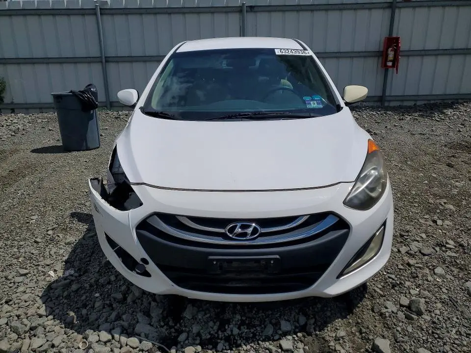 2015 HYUNDAI ELANTRA GT BASE  